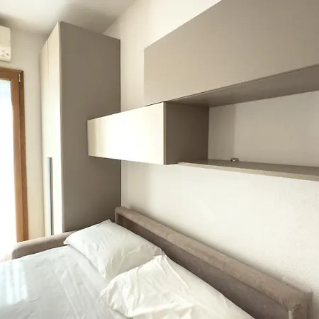 Urban Loft - In The Heart Of Apartment *