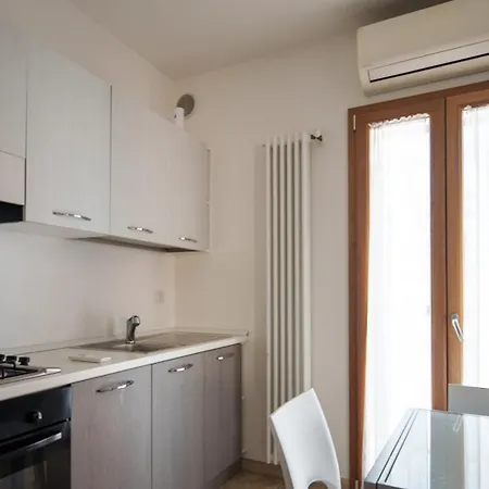 Urban Loft - In The Heart Of Apartment *